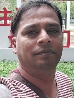 Fadil's profile, a single 42-year-old a man in 1ER Arrondissement