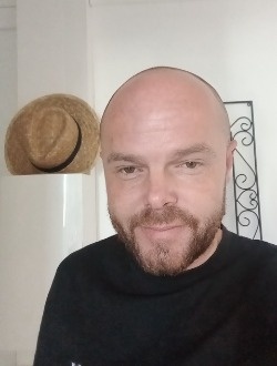 profile picture 0