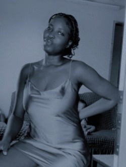 Martine's profile, a single 25-year-old a woman in Douala