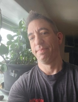 David's profile, a single 43-year-old a man in Laval