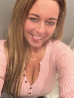 Valerie's profile, a single 47-year-old a woman in LaSalle