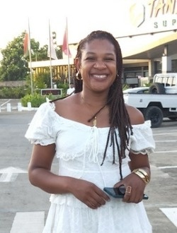 Sharonne's profile, a single 33-year-old a woman in 67 Ha