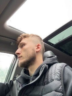 Sam's profile, a single 23-year-old a man in Gatineau