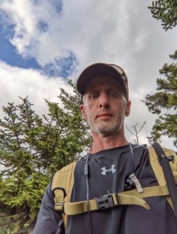 Ben's profile, a single 55-year-old a man in Magog