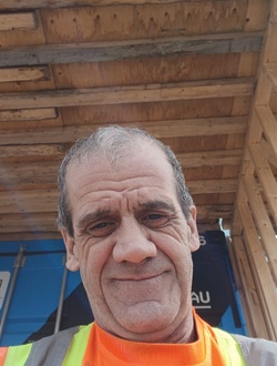 Mario's profile, a single 58-year-old a man in Québec