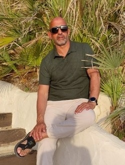 Perfil de Rayan, un hombre soltero(a) de 58 años en Alicante