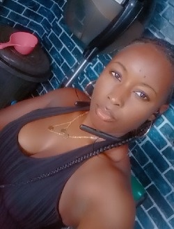 Ruphine's profile, a single 24-year-old a woman in Yaoundé