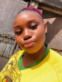 Alphonsine's profile, a single 22-year-old a woman in Douala