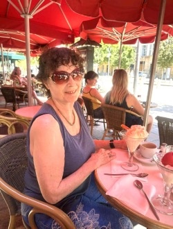 Gisèle's profile, a single 74-year-old a woman in Aix-en-Provence