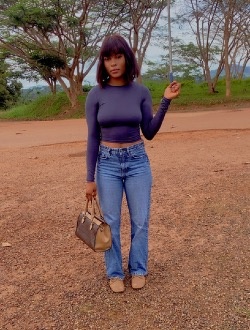 Baby's profile, a single 24-year-old a woman in Yaoundé