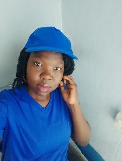 Carina's profile, a single 33-year-old a woman in Abagnivégoui