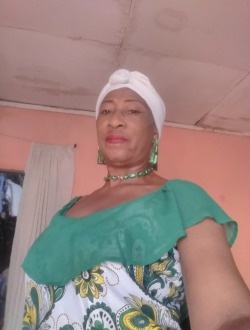 Blandine's profile, a single 19-year-old a woman in Yaoundé