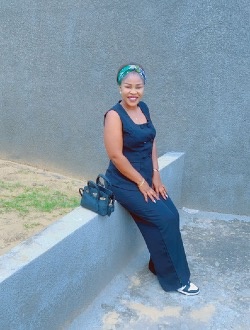 Samira's profile, a single 35-year-old a woman in Kinsa