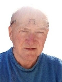 Claude's profile, a single 69-year-old a man in Cossé-le-Vivien