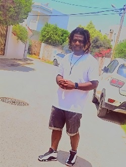 Alex's profile, a single 32-year-old a man in Ain Zaghouen Nord