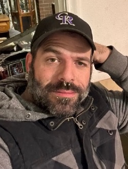 Douglas's profile, a single 39-year-old a man in Grand Junction