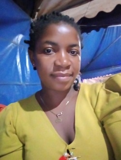 Phalone's profile, a single 31-year-old a woman in Douala