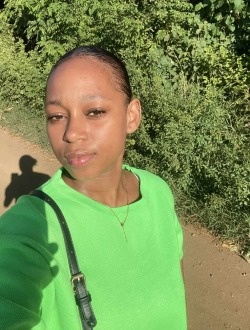 Achmirah's profile, a single 18-year-old a woman in Antaboara
