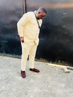 Achille's profile, a single 33-year-old a man in Douala