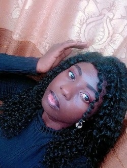 Genève's profile, a single 28-year-old a woman in Brazzaville