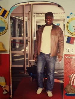 Perfil de Mayele, un hombre soltero(a) de 59 años en Helsinki