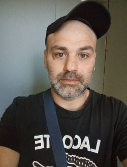 Johan's profile, a single 38-year-old a man in Besançon