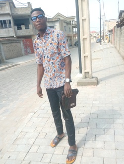 Louis's profile, a single 27-year-old a man in Abomey-Calavi