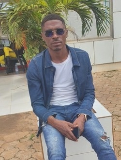 Arnold's profile, a single 36-year-old a man in Yaoundé