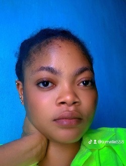 Julienne's profile, a single 28-year-old a woman in Lomnava