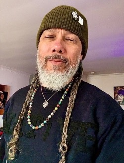 Ethan's profile, a single 44-year-old a man in Atlanta