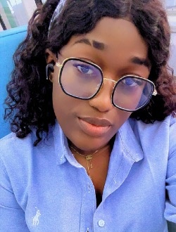 Sandrine's profile, a single 28-year-old a woman in Douala