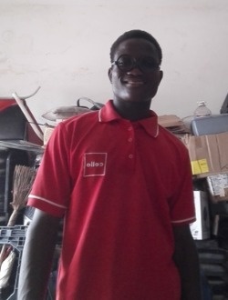 Rogi's profile, a single 21-year-old a man in Lomé