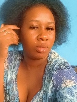 Christelle's profile, a single 27-year-old a woman in Yaoundé