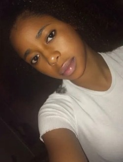 Mary Jackson's profile, a single 30-year-old a woman in Chicago