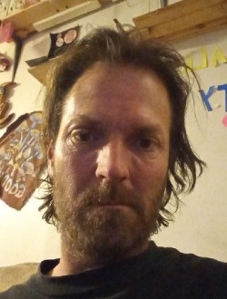 Anthony's profile, a single 41-year-old a man in Klamath Falls