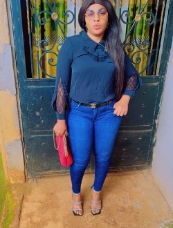 Edwige's profile, a single 35-year-old a woman in Abam