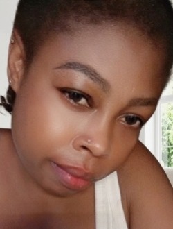 Chloé's profile, a single 30-year-old a woman in Yaoundé