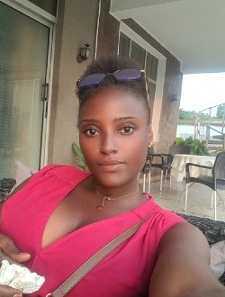 Bella's profile, a single 34-year-old a woman in Kinshasa
