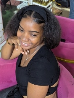 Gladys's profile, a single 35-year-old a woman in 1ER Arrondissement