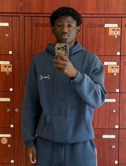 Bourama's profile, a single 21-year-old a man in Vitry-sur-Seine