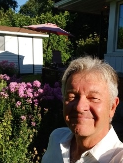 Robert's profile, a single 70-year-old a man in Gatineau