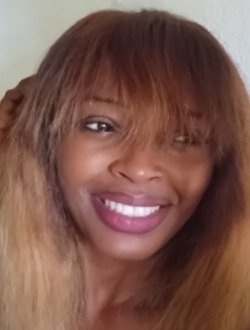 Alice's profile, a single 40-year-old a woman in Libreville