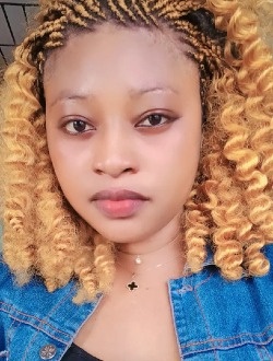 Blessing's profile, a single 28-year-old a woman in Abidjan
