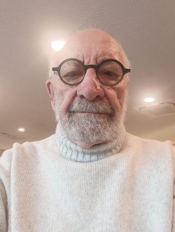 Roger's profile, a single 85-year-old a man in Liège