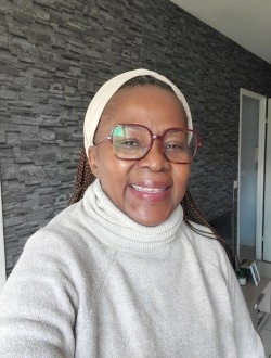 Eve's profile, a single 57-year-old a woman in Chambéry