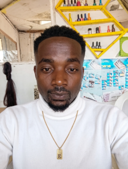Rosvel's profile, a single 29-year-old a man in Yaoundé