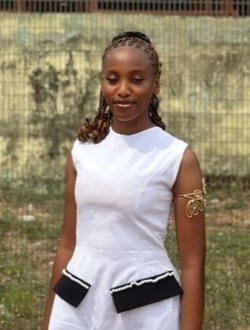 Esther's profile, a single 22-year-old a woman in Glasgow