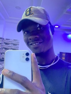 Landry's profile, a single 27-year-old a man in Adéti-Kopé
