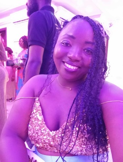 Romeline's profile, a single 36-year-old a woman in Douala