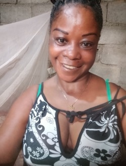 Joly's profile, a single 36-year-old a woman in Yaoundé